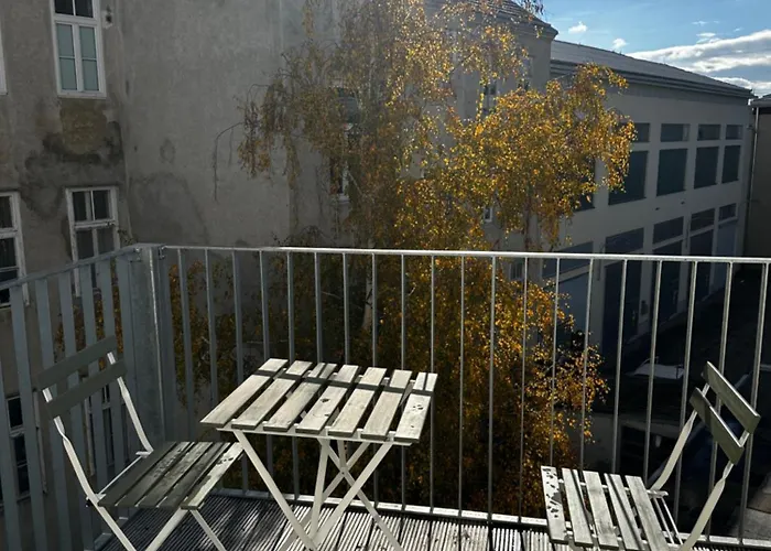 Altbaujuwel Mit Terrasse, 15 アパート ウィーン